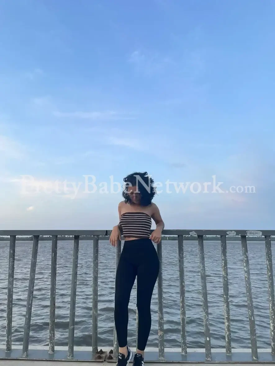 Sandhya Rathi—Young Noida College Call Girl for Passionate Dating and GFE